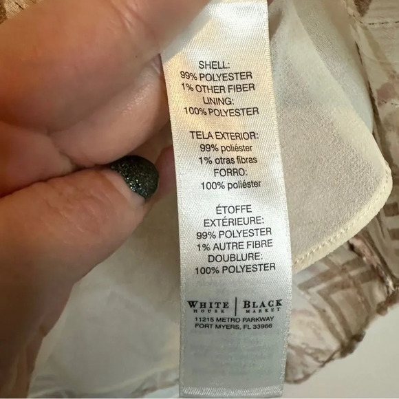White House Black Market Geometric Print Shimmer Flowy V Neck Blouse size 6 - Picture 6 of 8